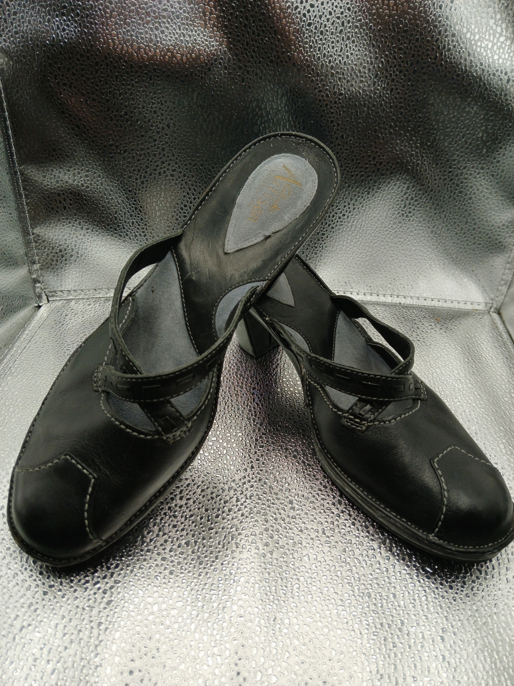 Clarks Black Leather Slip-On Mule Sandals Women's Size 9